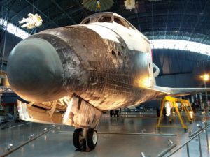 The front-left side of the Space Shuttle Discovery