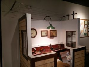 A reproduction of early radio testing